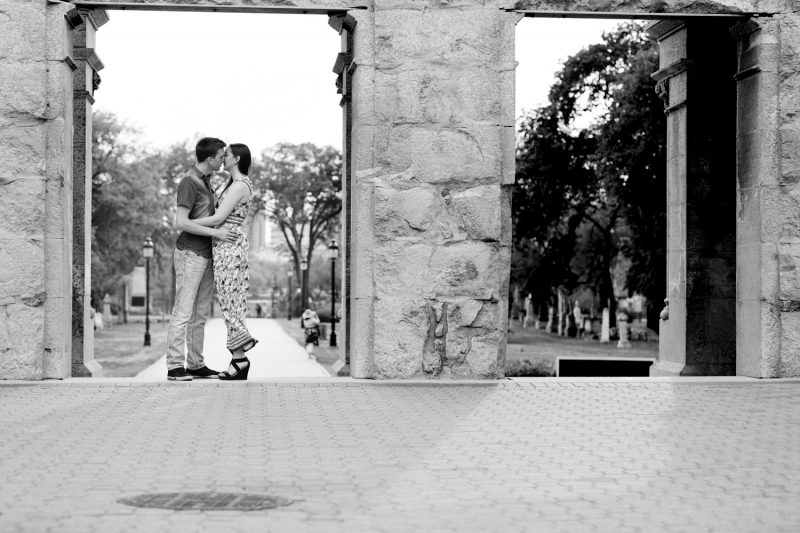 The couple kissing in the archway of the St.Boniface ruins