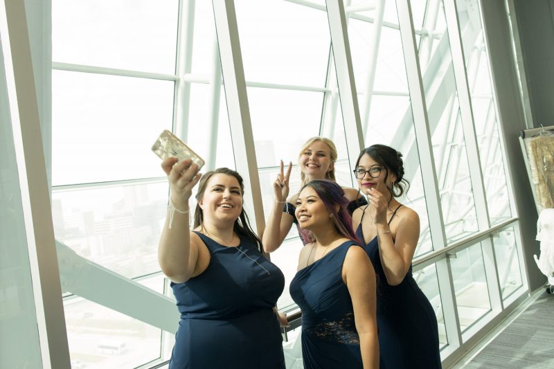 The bridesmaids taking a selfie